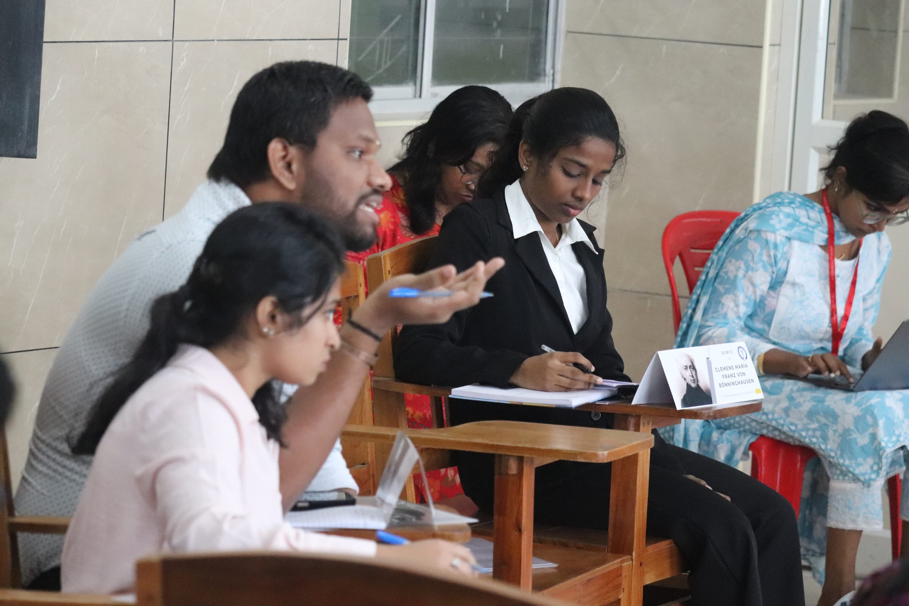 DIIMUN Delegates interacting