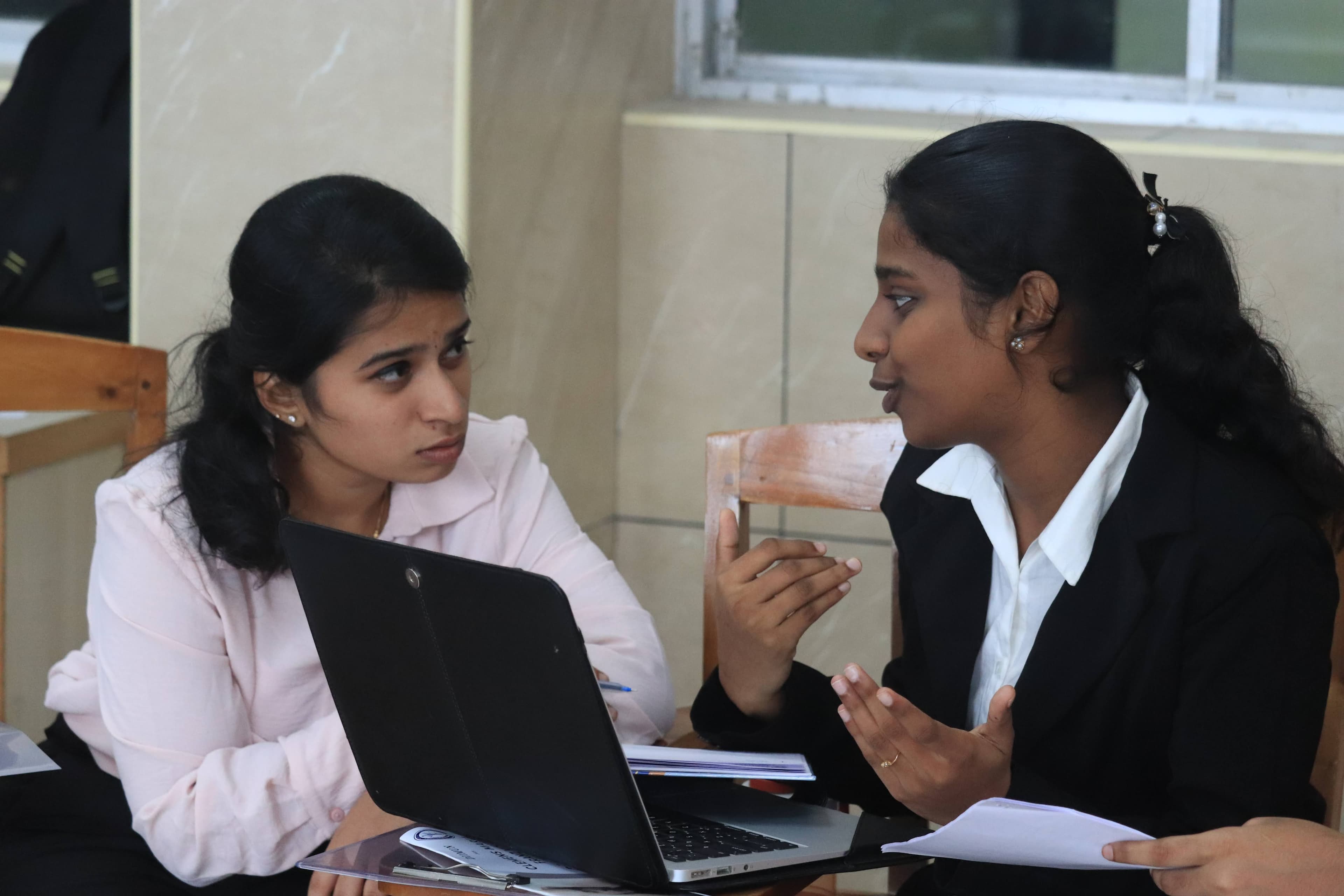DIIMUN Delegates interacting