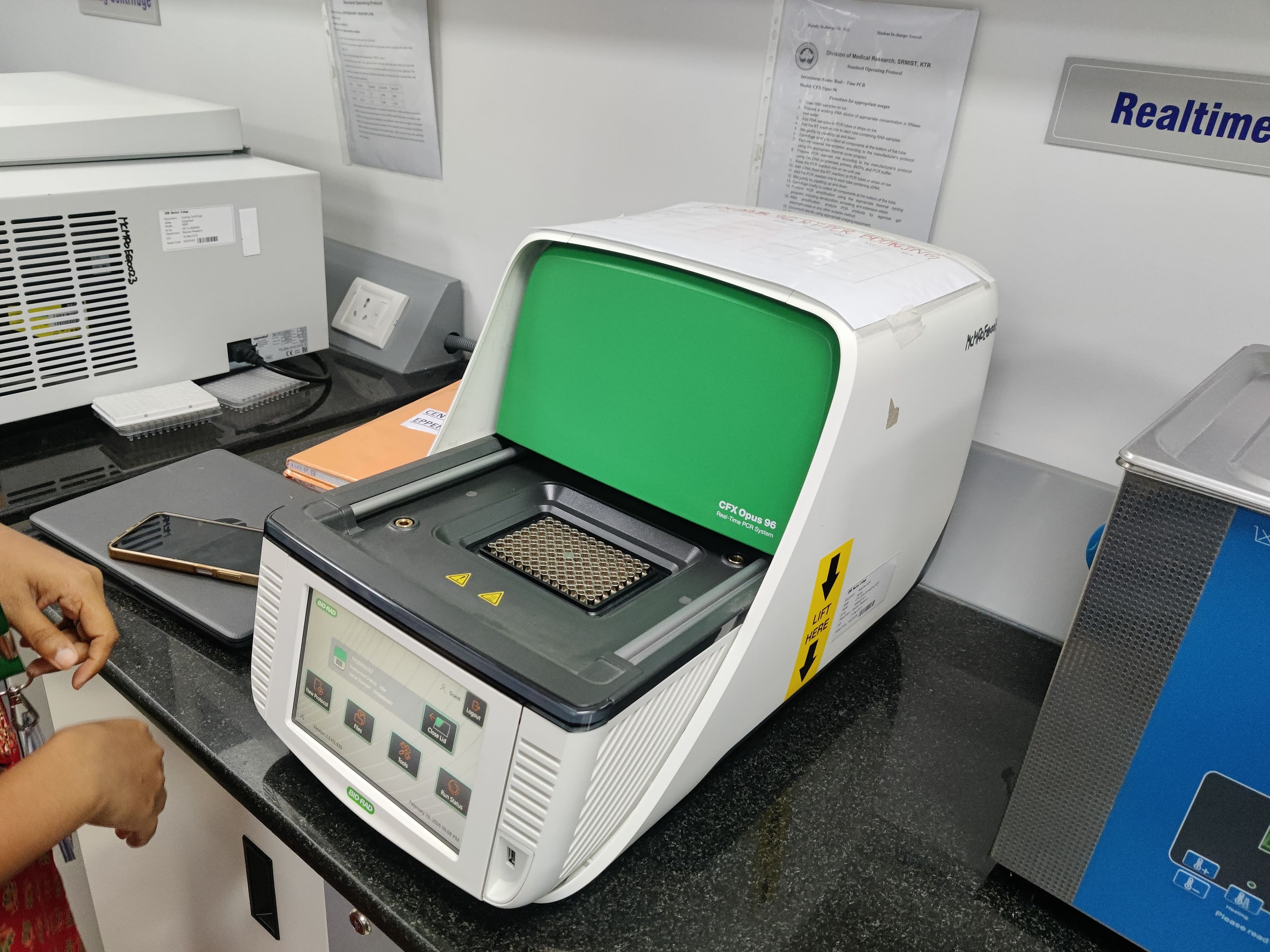 Touring the Medical Research Lab